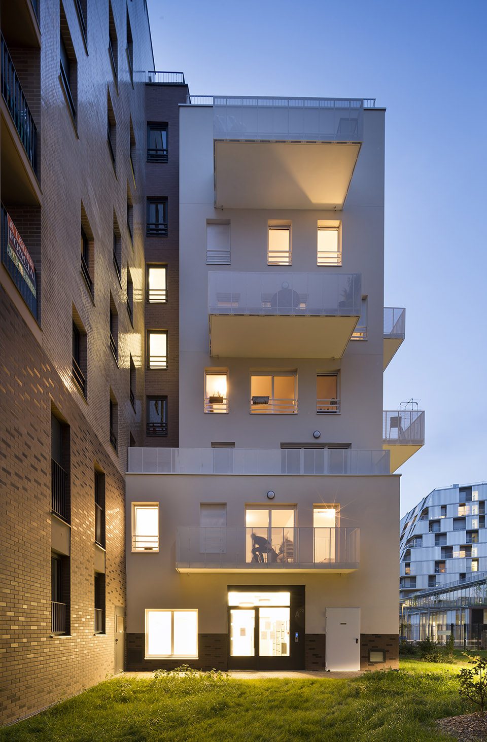 104 Social Housing and Home Ownership in Ivry sur Seine by Engasser associates agency