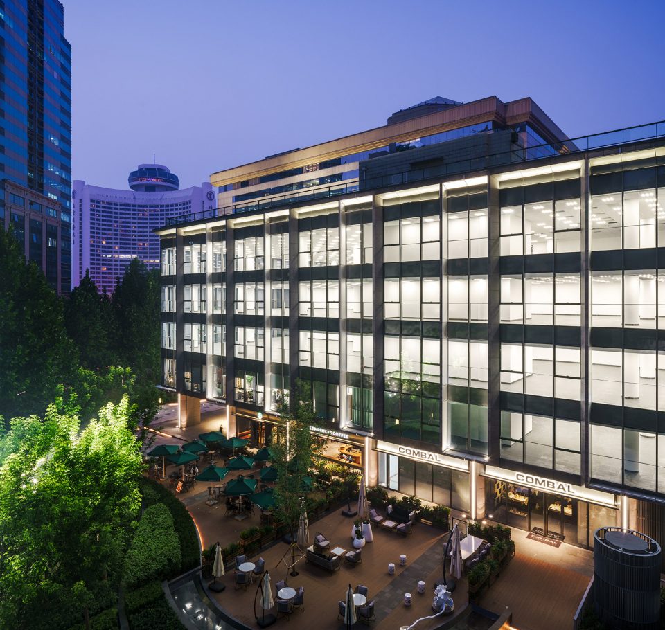 Beijing COFCO PLAZA by Kokaistudios