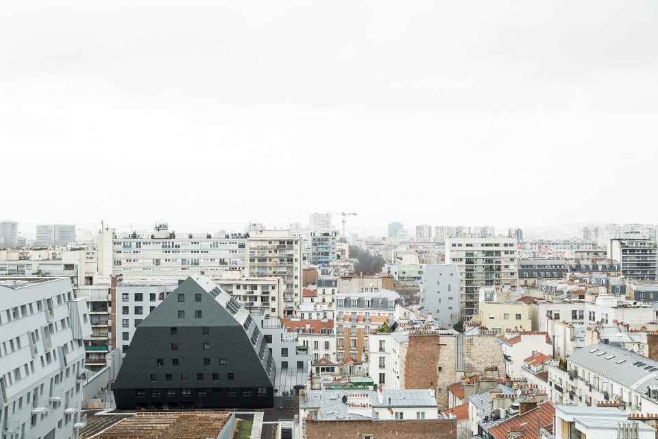 Dwellings and RATP bus center in Paris XIV by ECDM