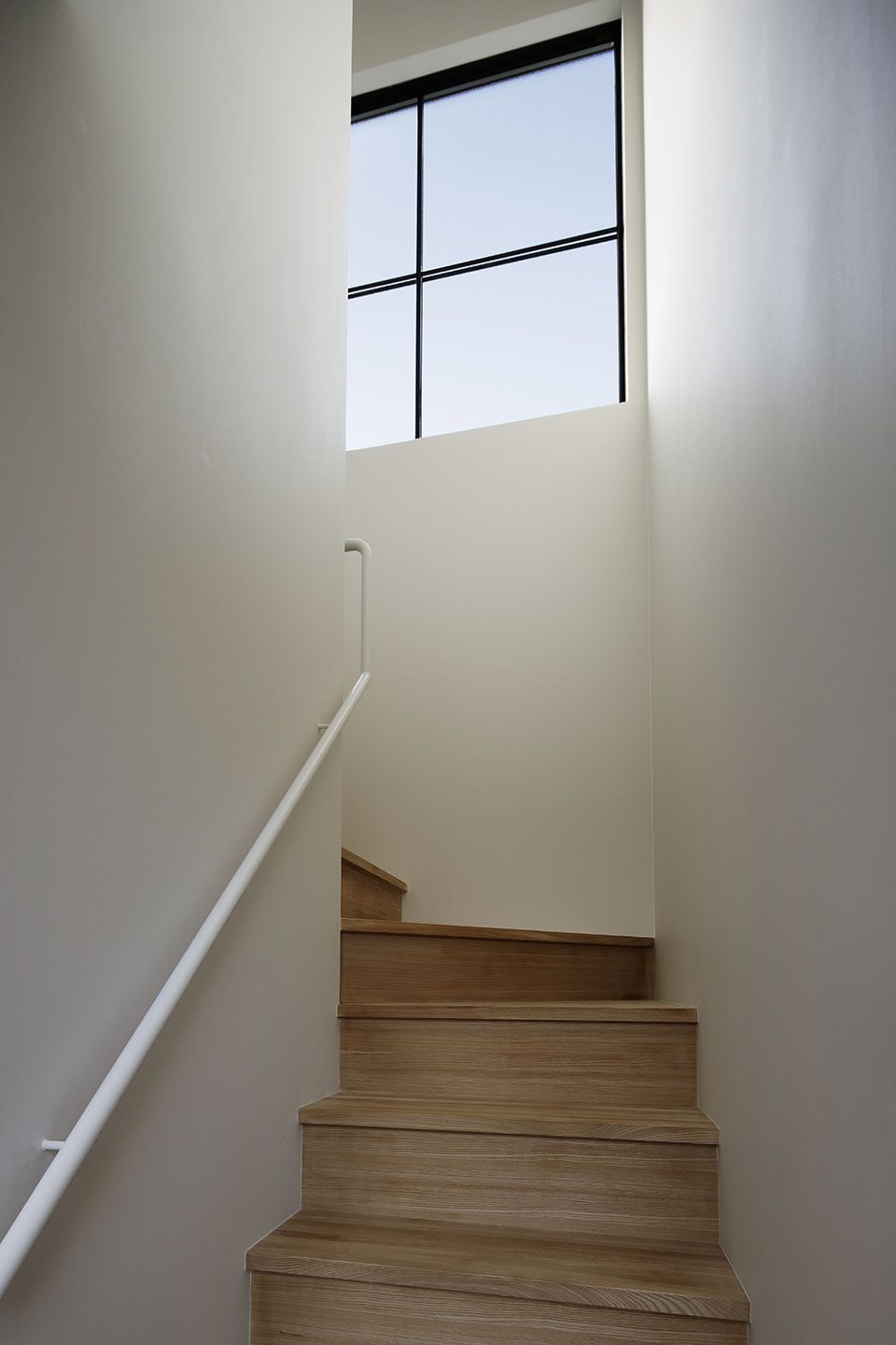 Hi Lo HOUSE by CAPD