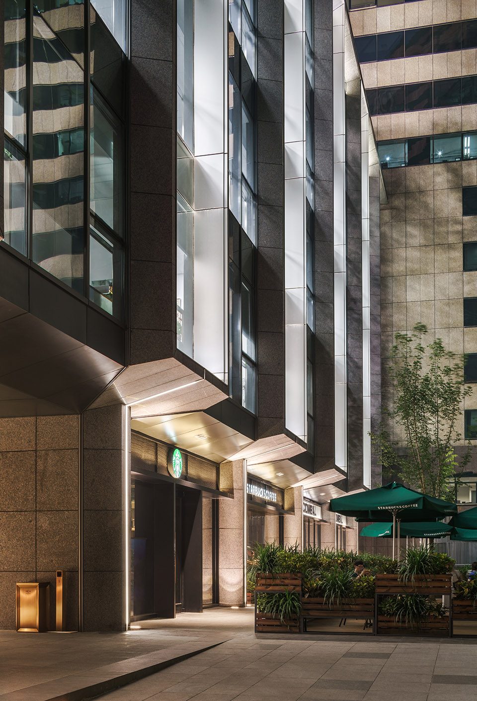 Beijing COFCO PLAZA by Kokaistudios