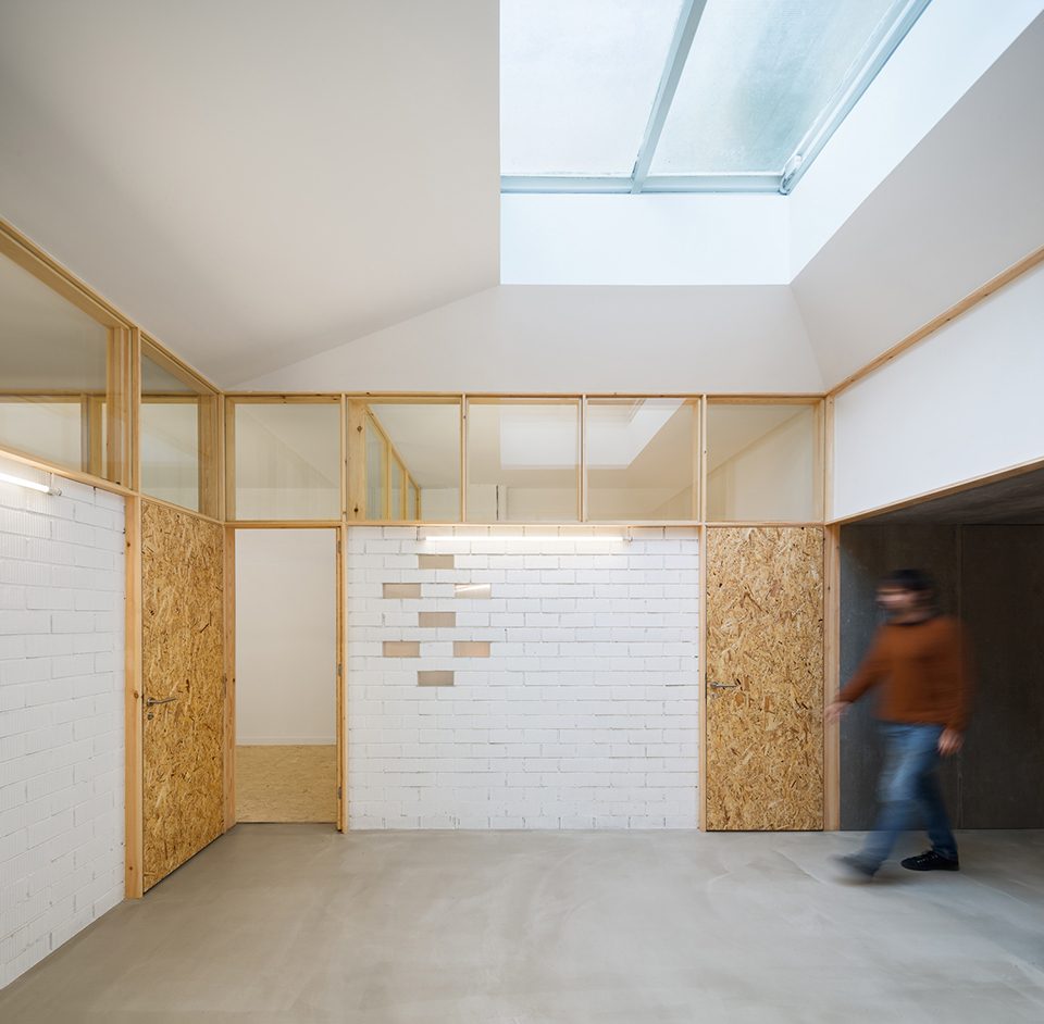 Therapeutic Center in Terrassa by estudi08014
