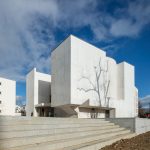 Saint-Jacques-de-la-Lande教堂，法国雷恩 / Álvaro Siza Vieira