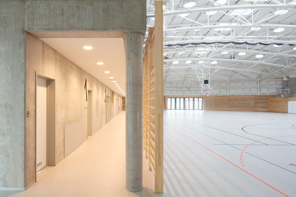 dolni brezany sports hall by sporadical