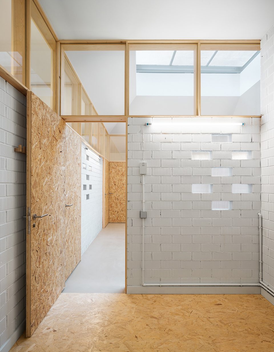 Therapeutic Center in Terrassa by estudi08014