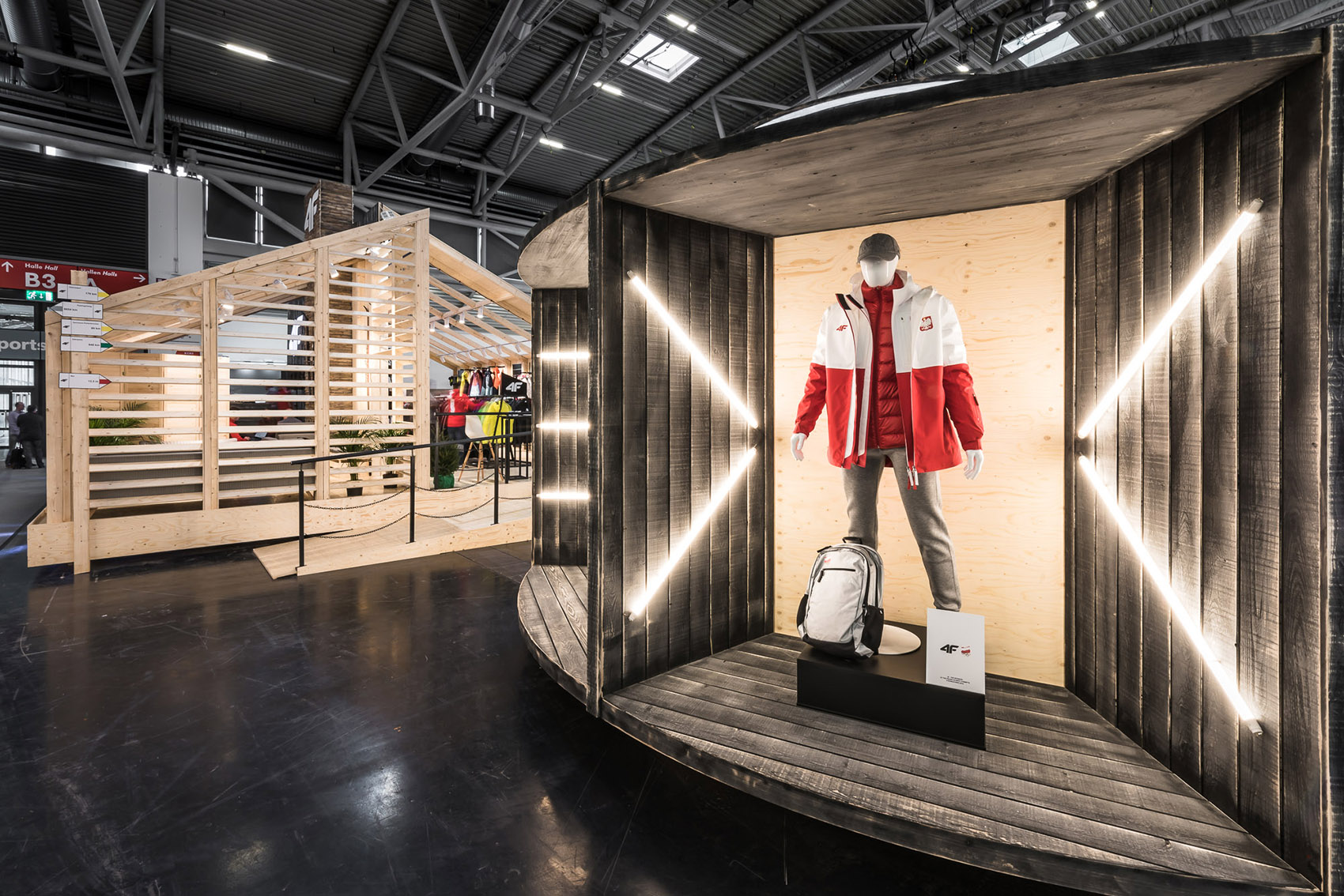 4f临时展台慕尼黑modelina