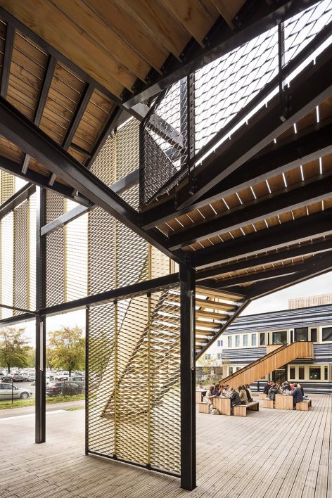 CRBC Centre de Recherche Bio clinique by PERIPHERIQUES Architectes