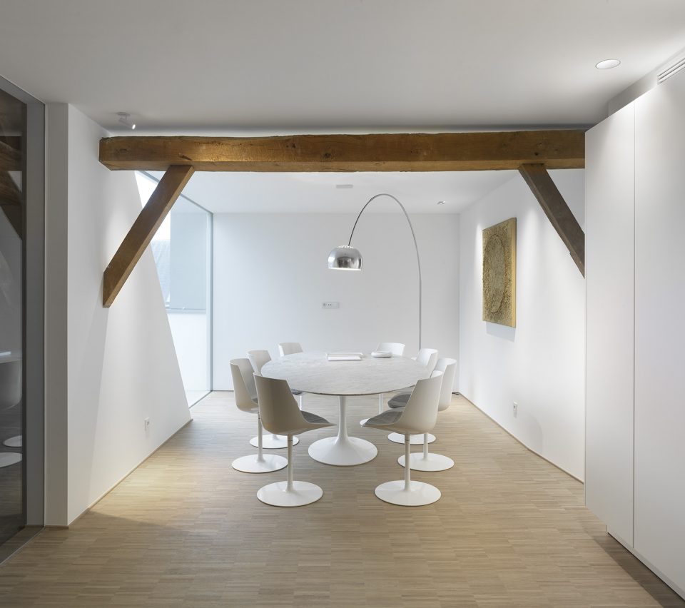 The Waterdog by Klaarchitectuur