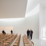 Saint-Jacques-de-la-Lande教堂，法国雷恩 / Álvaro Siza Vieira