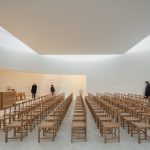 Saint-Jacques-de-la-Lande教堂，法国雷恩 / Álvaro Siza Vieira