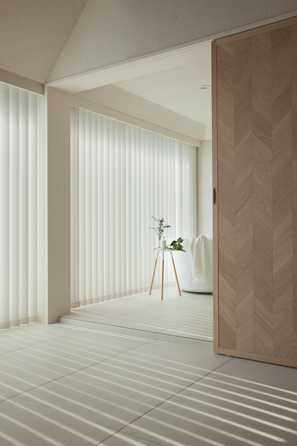 Shibuya Apartment 402 by Hiroyuki Ogawa Architects Inc