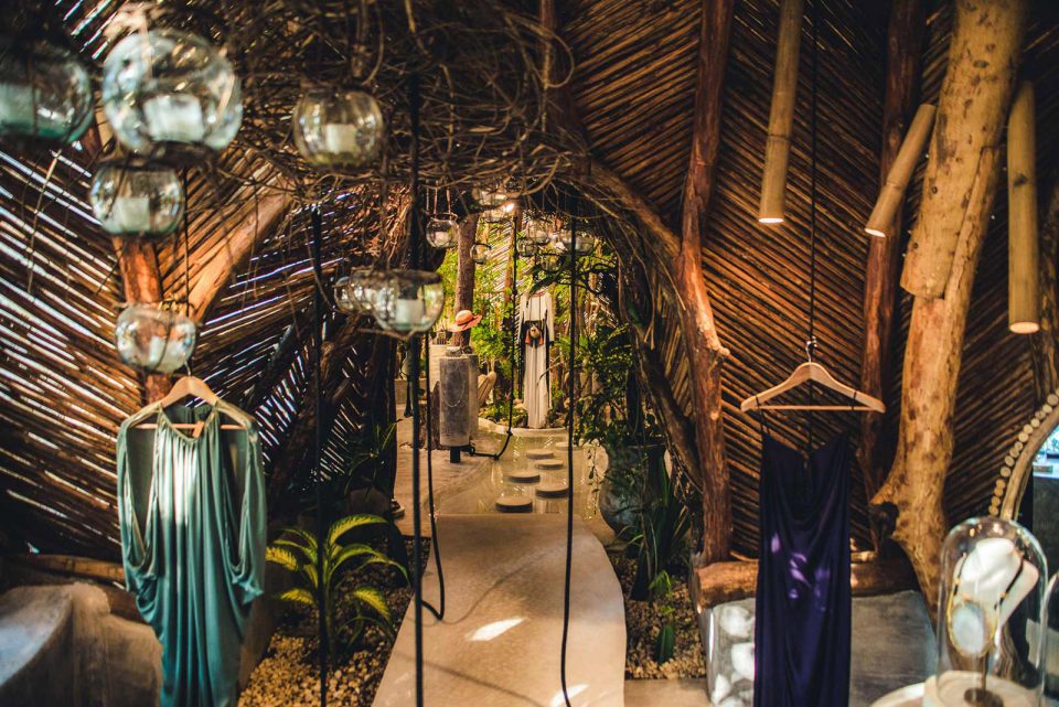 new futuristic boutique ZAK IK