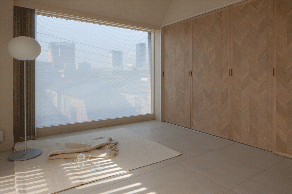 Shibuya Apartment 402 by Hiroyuki Ogawa Architects Inc 1