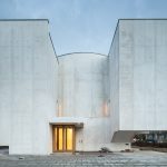 Saint-Jacques-de-la-Lande教堂，法国雷恩 / Álvaro Siza Vieira