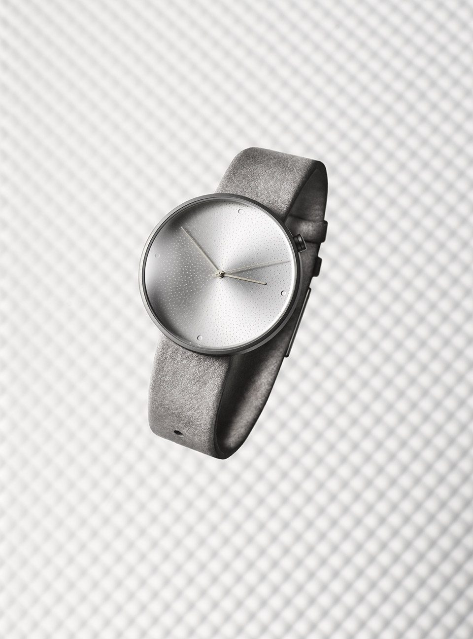 NOMAD light 006 HIRES mist watch note design studio