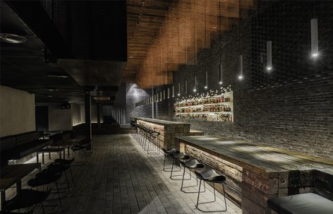 凛然酒吧，重庆 / B.L.U.E.建筑设计事务所