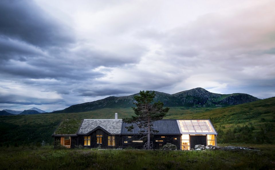 Cabin at Troll’s peak by Rever Drage Architects