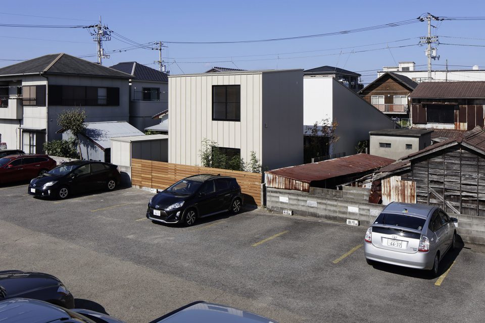 Hi Lo HOUSE by CAPD 960x640