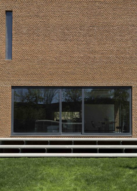 Safadasht Dual by NextOffice–Alireza Taghaboni