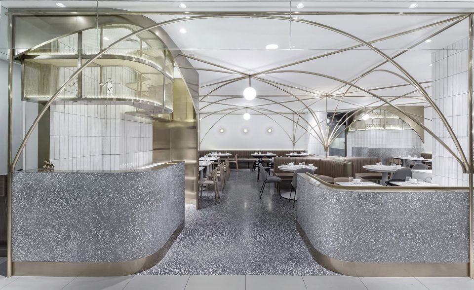 Dian Dian Yipin Cha Chaan Teng by Golucci International Design
