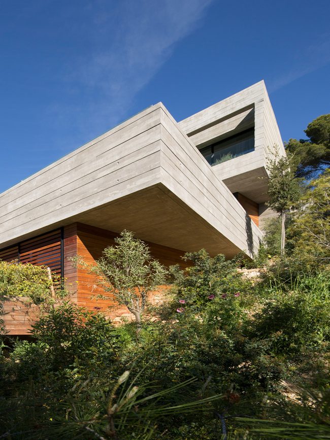 Villa Boscana by OLARQ Osvaldo Luppi Architects