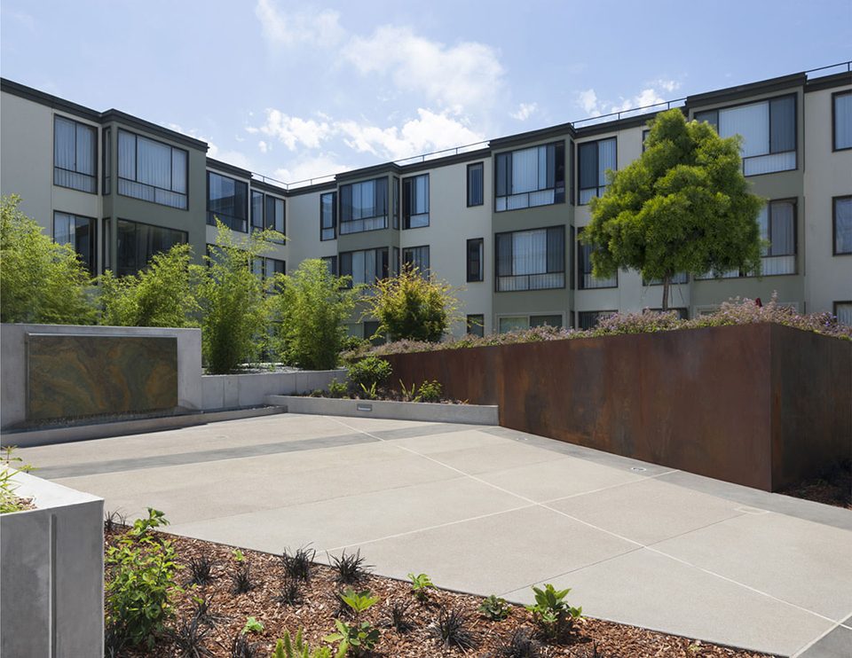 2017 ASLA RESIDENTIAL DESIGN HONOR AWARD Northpoint Apartments by JETT Landscape Architecture Design