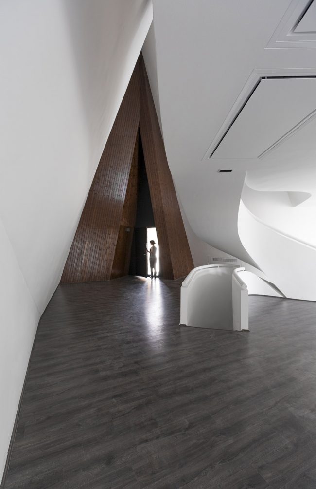 Villa for Younger Brother Lavasan Iran by Nextoffice Alireza Taghaboni