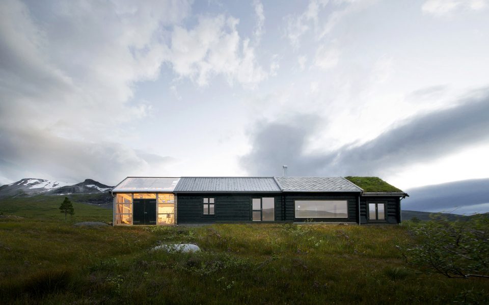 Cabin at Troll’s peak by Rever Drage Architects