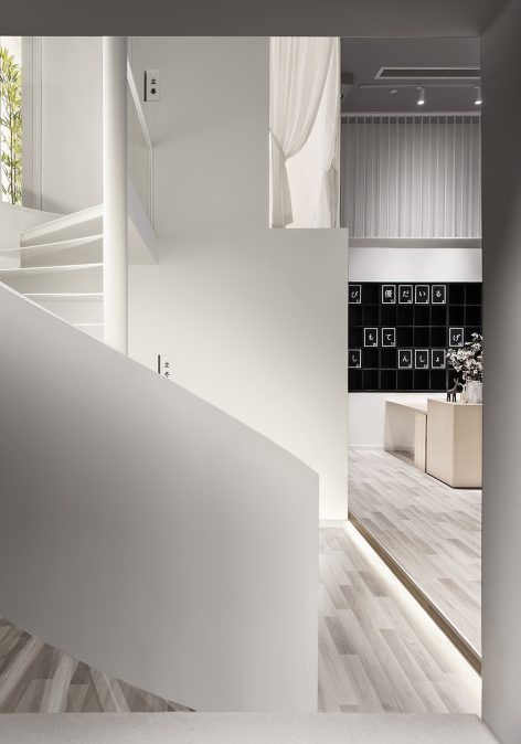 Clover Beauty by Ten Design