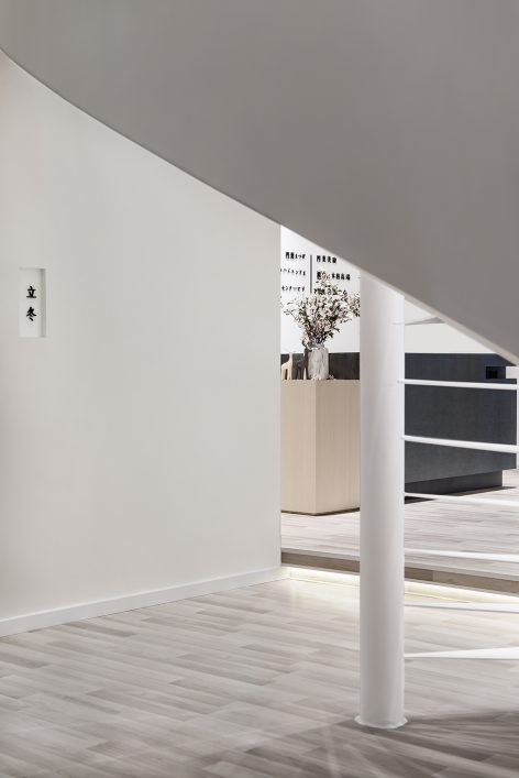 Clover Beauty by Ten Design