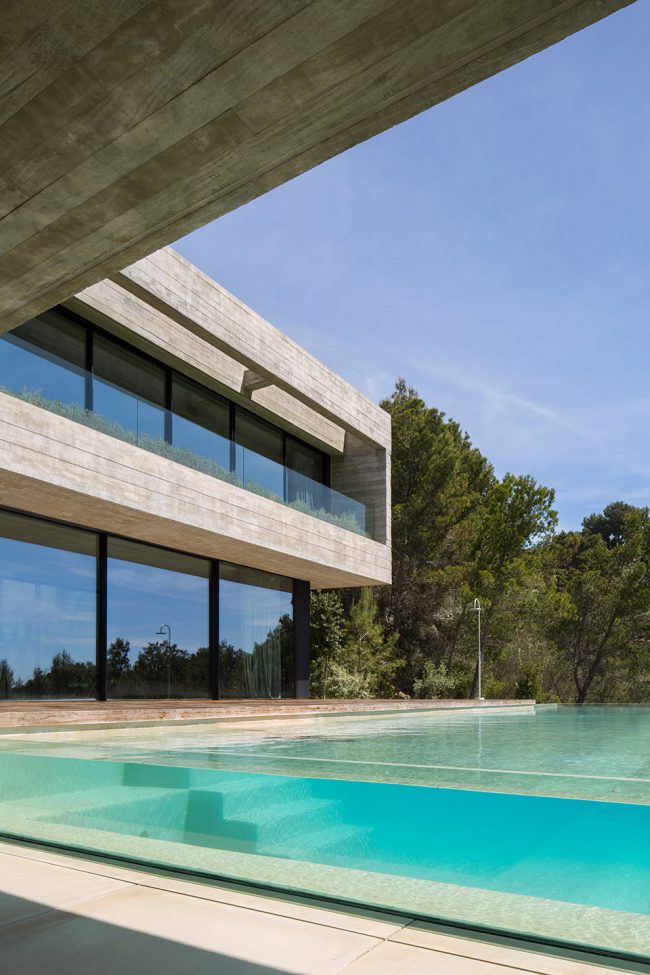 Villa Boscana by OLARQ Osvaldo Luppi Architects