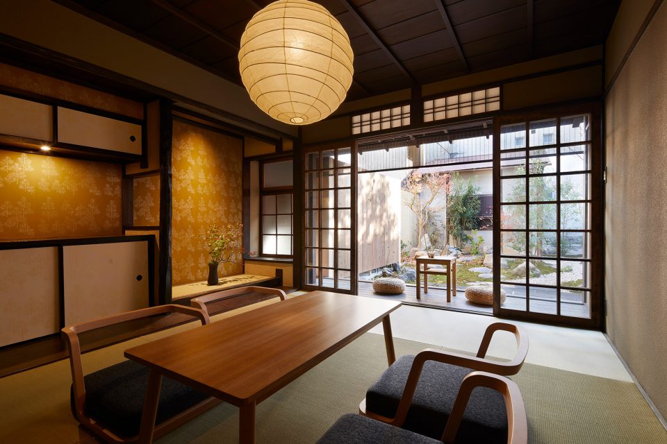 Guest House in Kyoto by B.L.U.E. Architecture Studio