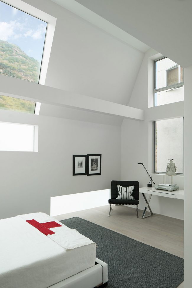 House Noir Malibu United States by Lorcan OHerlihy Architects
