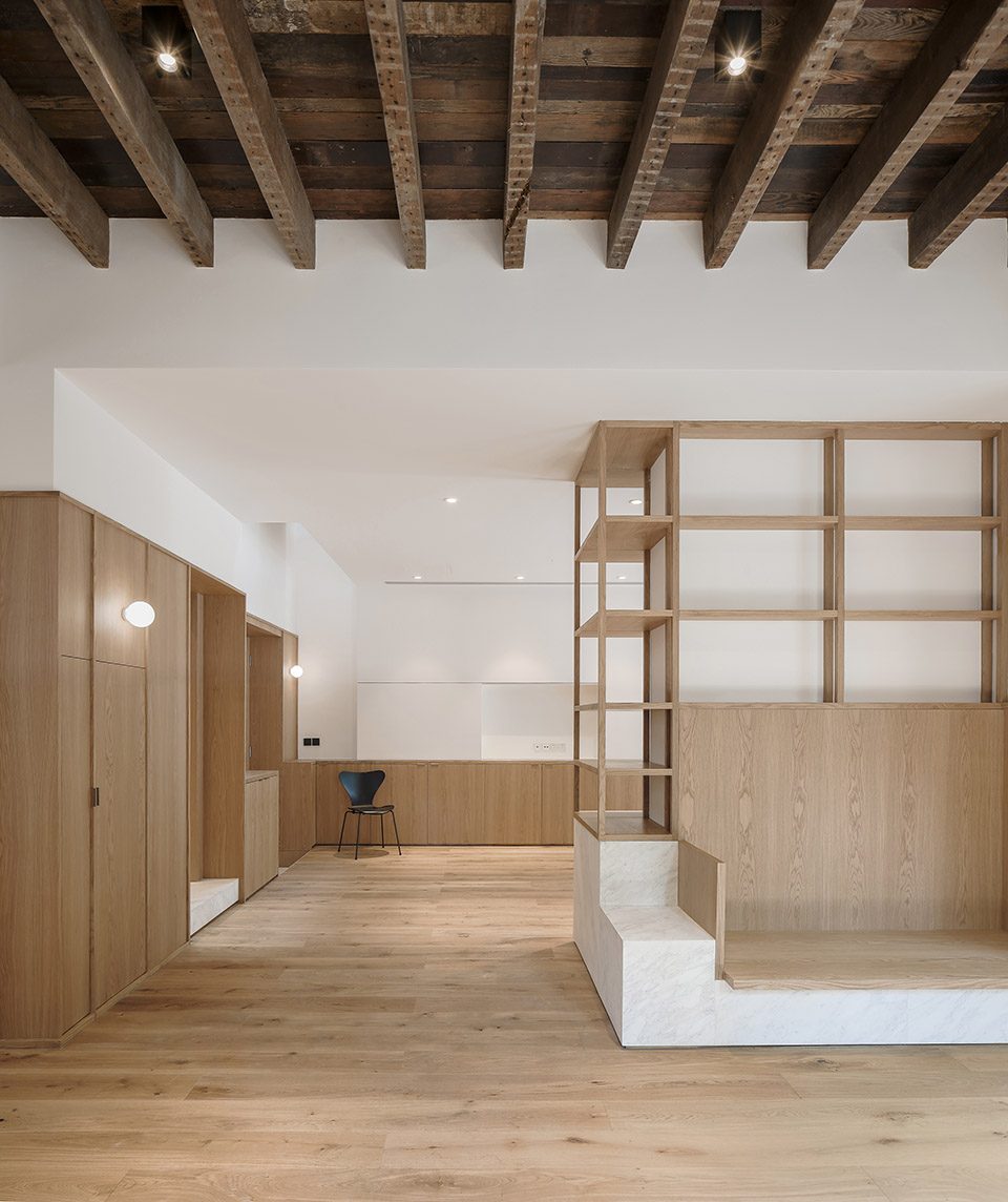 The House With A Tiny Patio by Atelier taoc