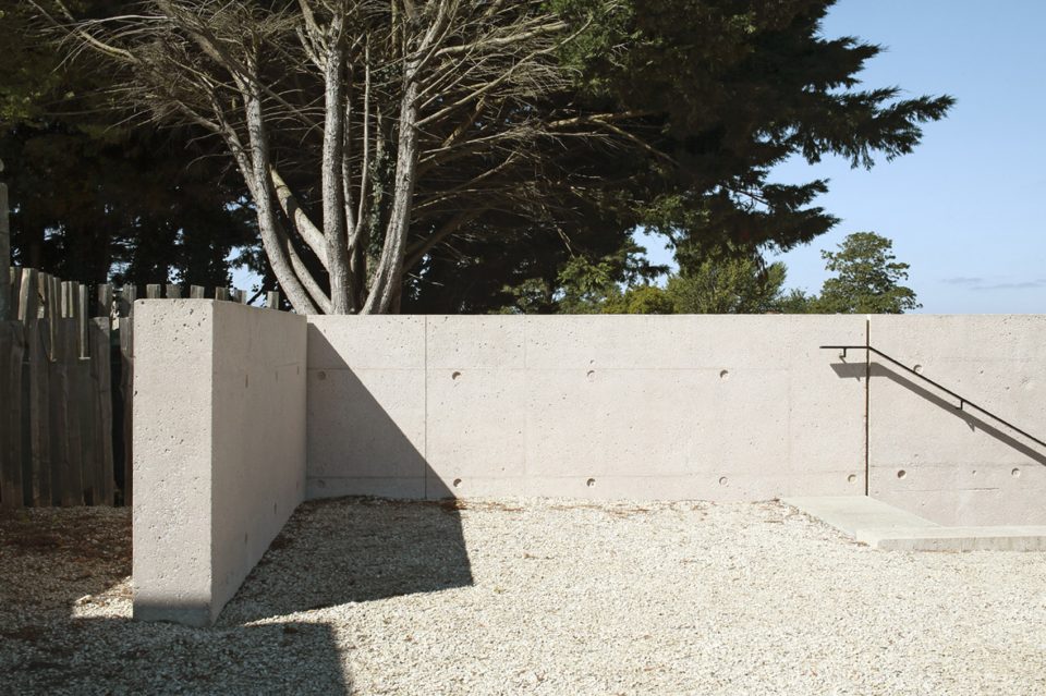 The Sablonceaux cemetery extension SABLONCEAUX FRANCE by A6A