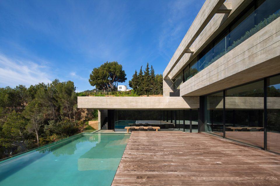 Villa Boscana by OLARQ Osvaldo Luppi Architects