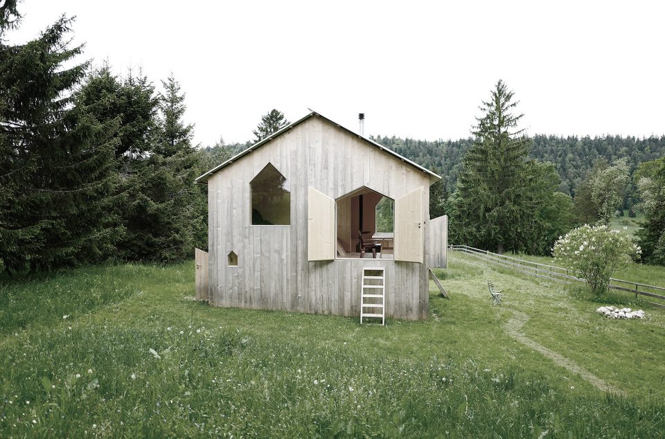 Chalet in Brot Plamboz by frundgallina