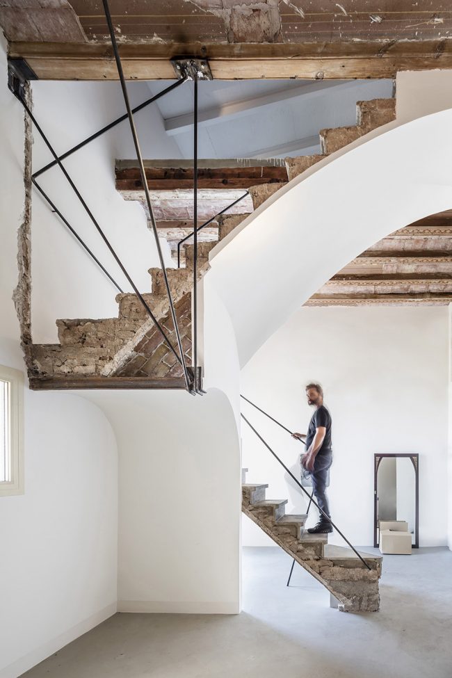 CASA ARIMON Renovation Spain by Marc Garcia Duran