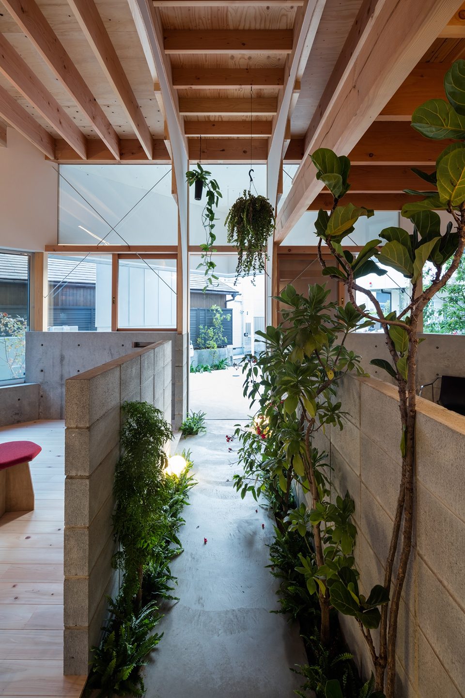 Hat House by FUMIASO ARCHITECTUR ASSOCIATES