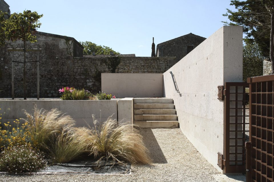 The Sablonceaux cemetery extension SABLONCEAUX FRANCE by A6A