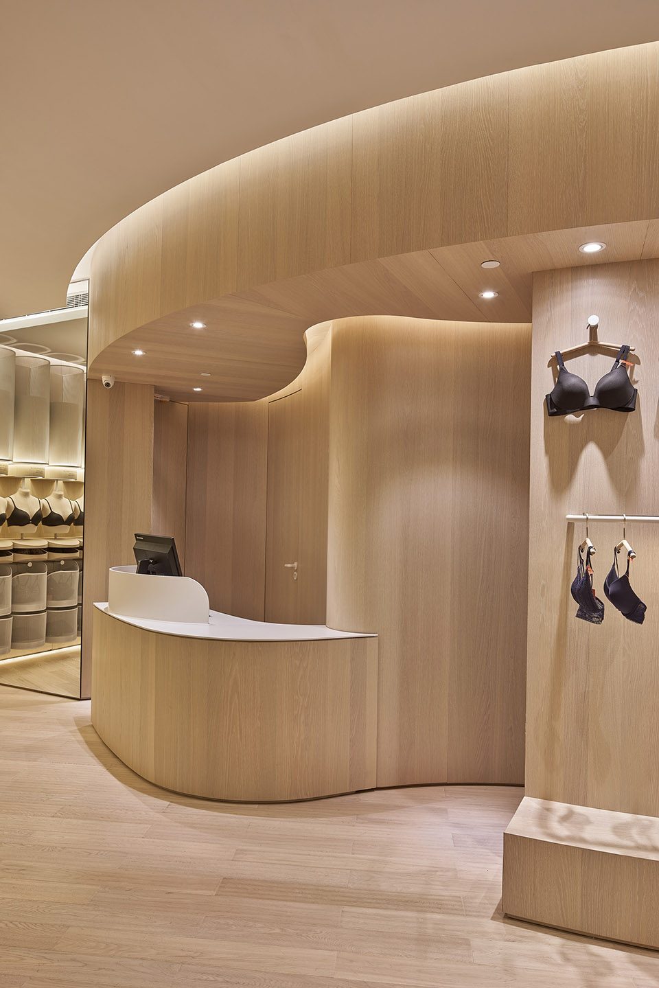 for Regina Miracle Hong Kong City Plaza Store by LUKSTUDIO
