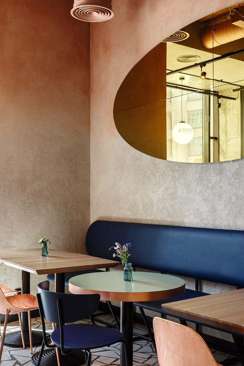 Cookers Gourmet Cafe by Veter Design Architecture