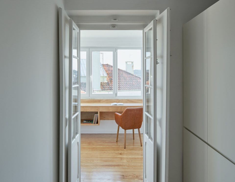 Dom Vasco apartment renovation by Arriba
