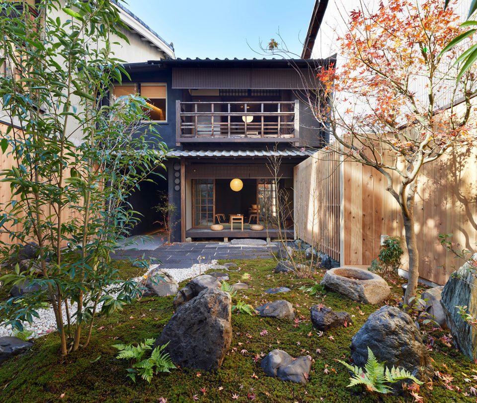Guest House in Kyoto by B.L.U.E. Architecture Studio