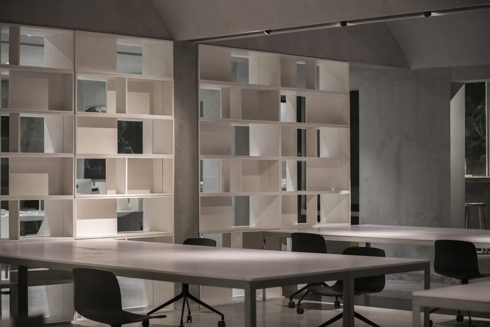 Make a difference office design by 1305 STUDIO