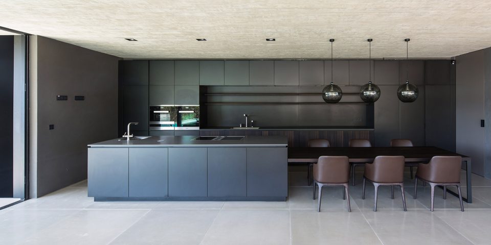 Villa Boscana by OLARQ Osvaldo Luppi Architects