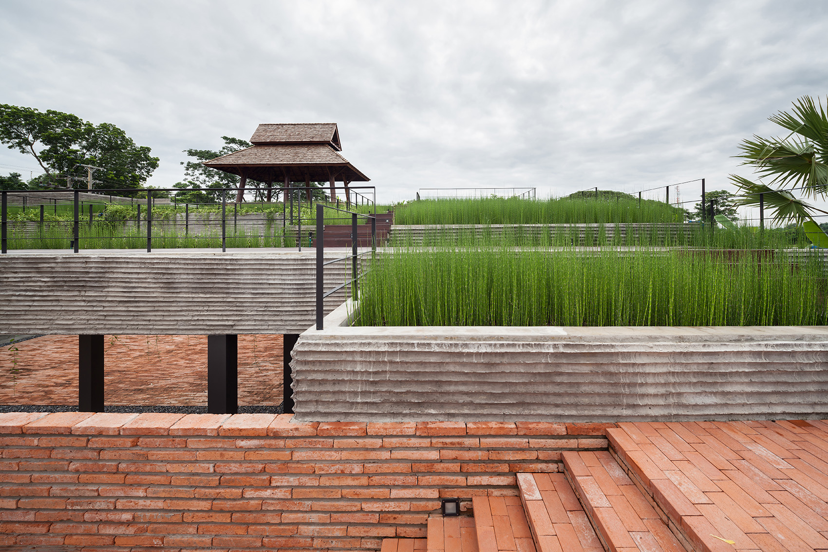 asa兰纳中心,清迈 / somdoon architects