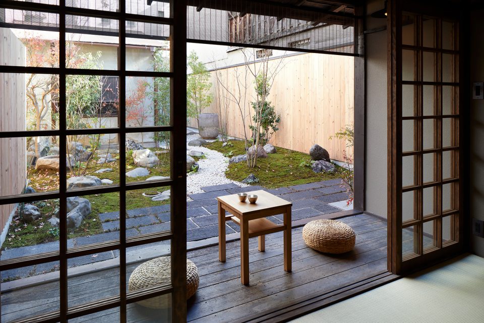 Guest House in Kyoto by B.L.U.E. Architecture Studio