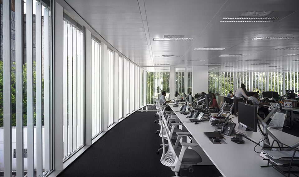 PUMA ENERGY PARAGUAY HEADQUARTER by RUIZ PARDO NEBREDA