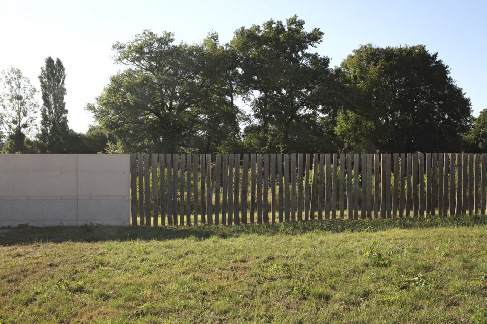 The Sablonceaux cemetery extension SABLONCEAUX FRANCE by A6A